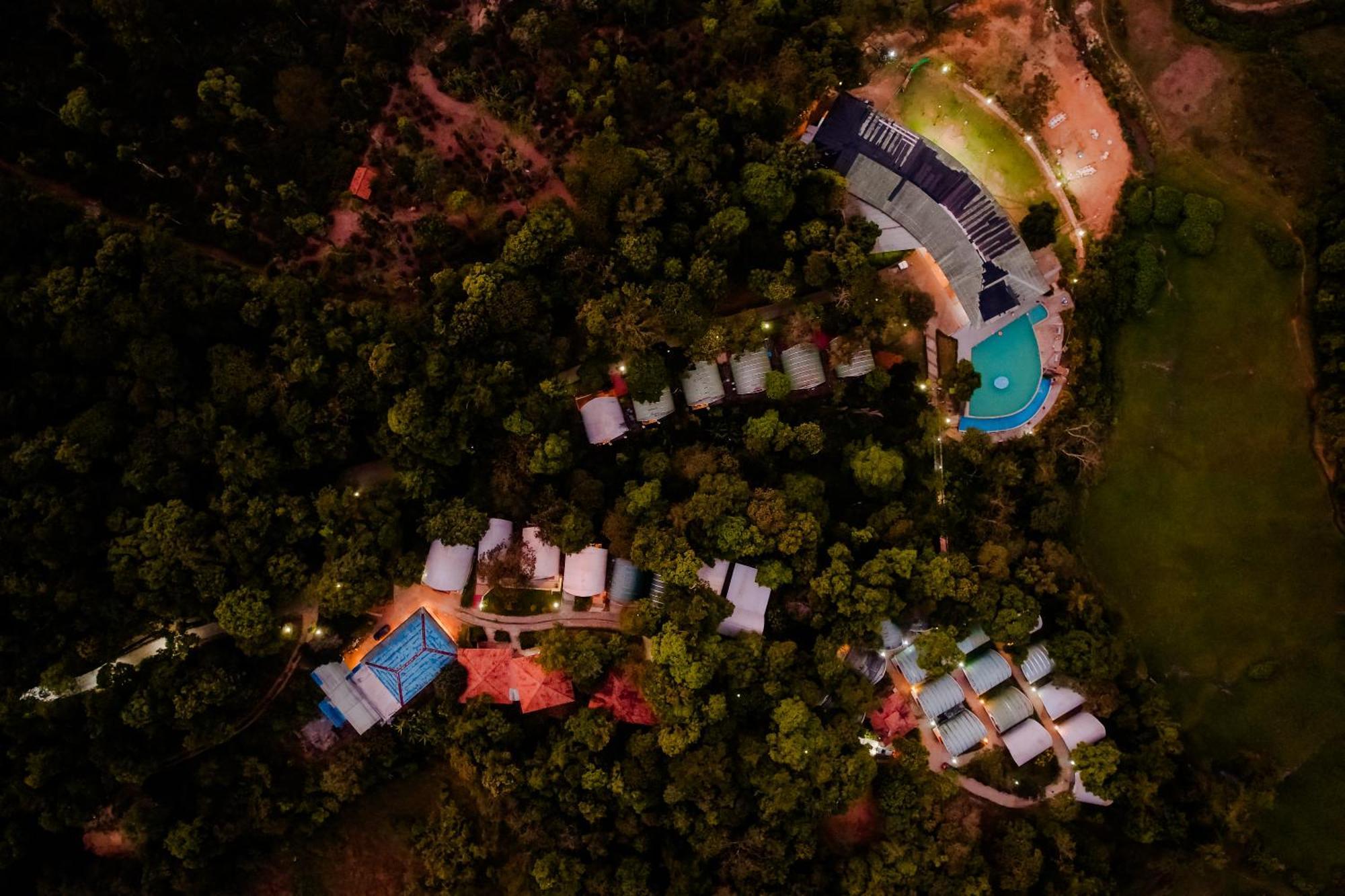 Mookanana Jungle Resort And Spa Hassan Exterior photo