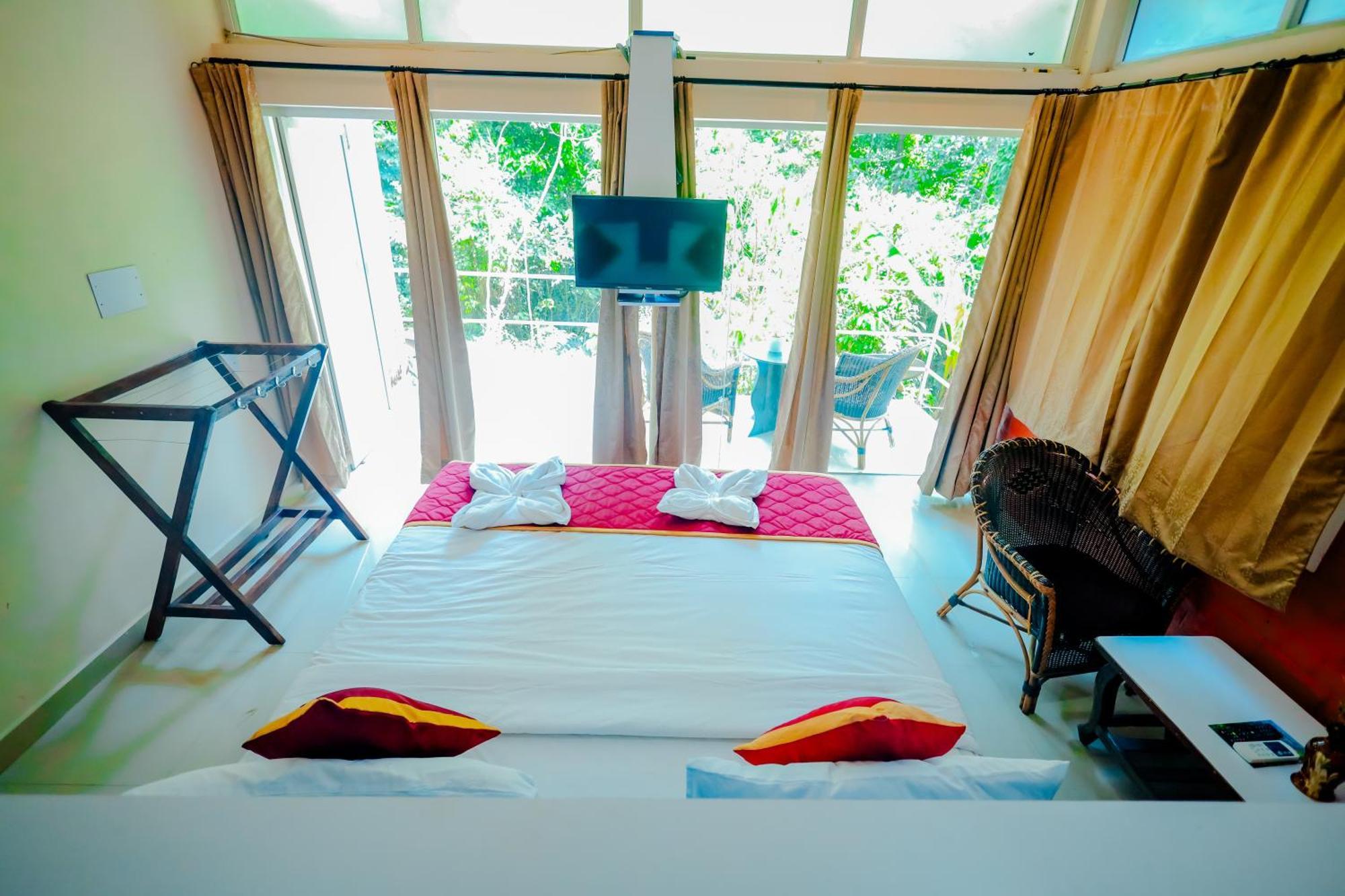 Mookanana Jungle Resort And Spa Hassan Exterior photo